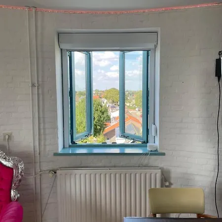 Torenkamer Op De Vijfde Verdieping Van De Watertoren Van Strijen Exterior photo